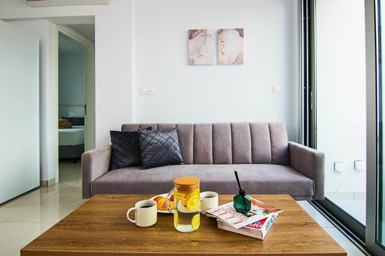 파포스 Phaedrus Living - Seaside Executive Flat Harbour 204 아파트 외부 사진